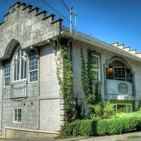 Villa The Castle à Chemainus Extérieur photo
